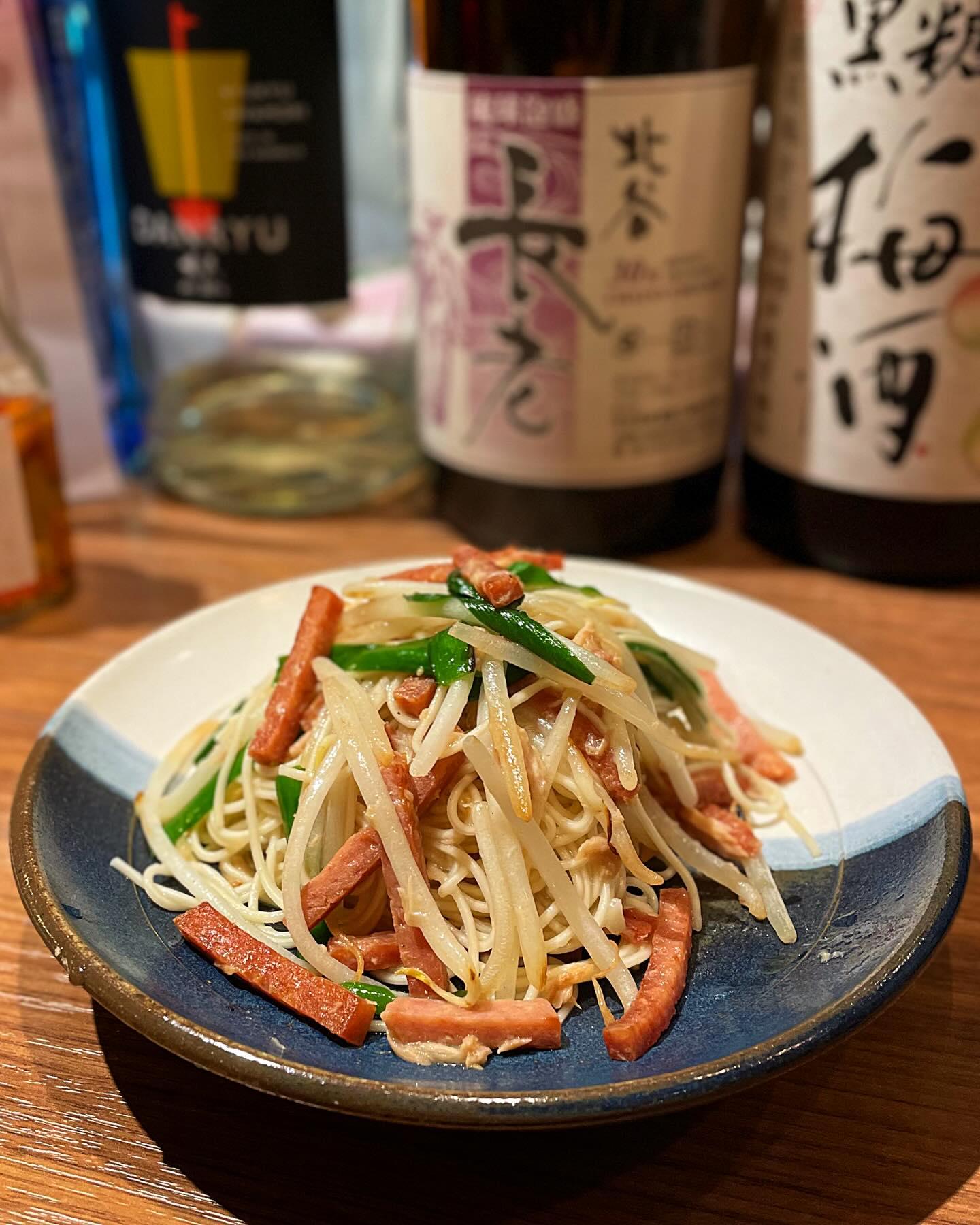 ちょっと酸のある泡盛とあわせたいソーミンちゃんぷるー【沖縄料理/渋谷泡盛/渋谷女子会/沖縄居酒屋/渋谷居酒屋/渋谷沖縄料…
